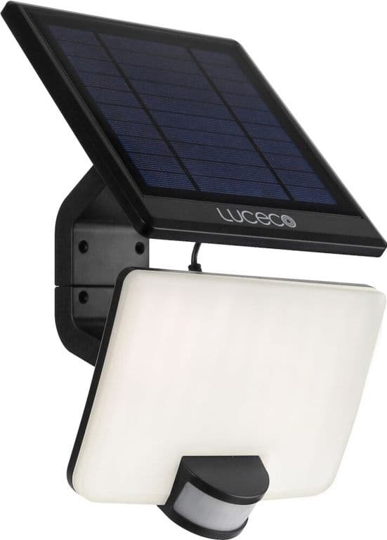 Luceco Solar Flood Light - 1500 lumens / 4000k / 11w