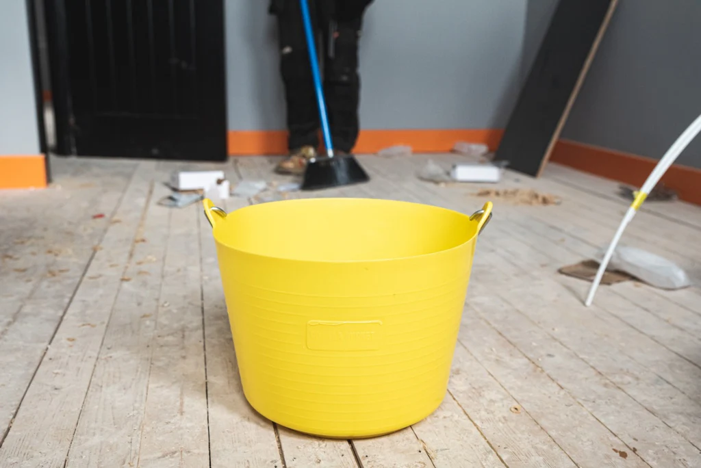 Red Gorilla Flexible Bucket 22L - Yellow